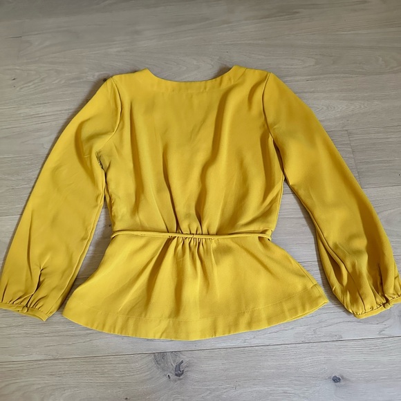 J.Crew Chartreuse Gold Blouse Size 2 - Picture 5 of 6